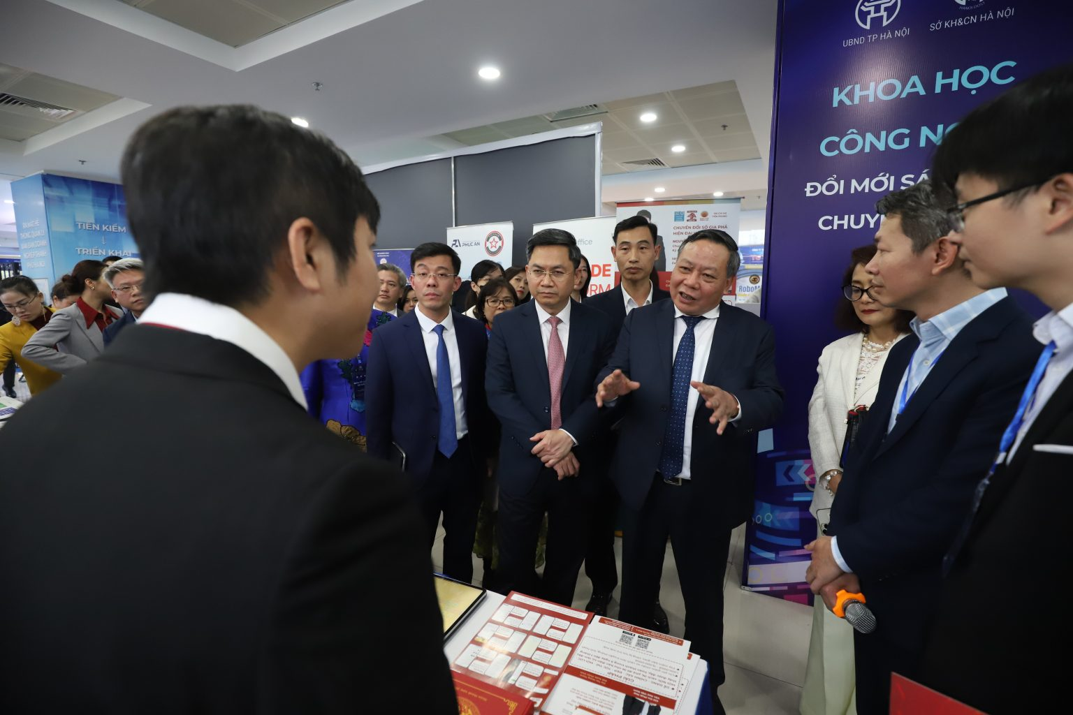 Dấu Ấn Chuyển Đổi Số Gia Phả Tại Sàn Công Nghệ Hà Nội · Tin Tức · Sáng Kiến Hưng Gia