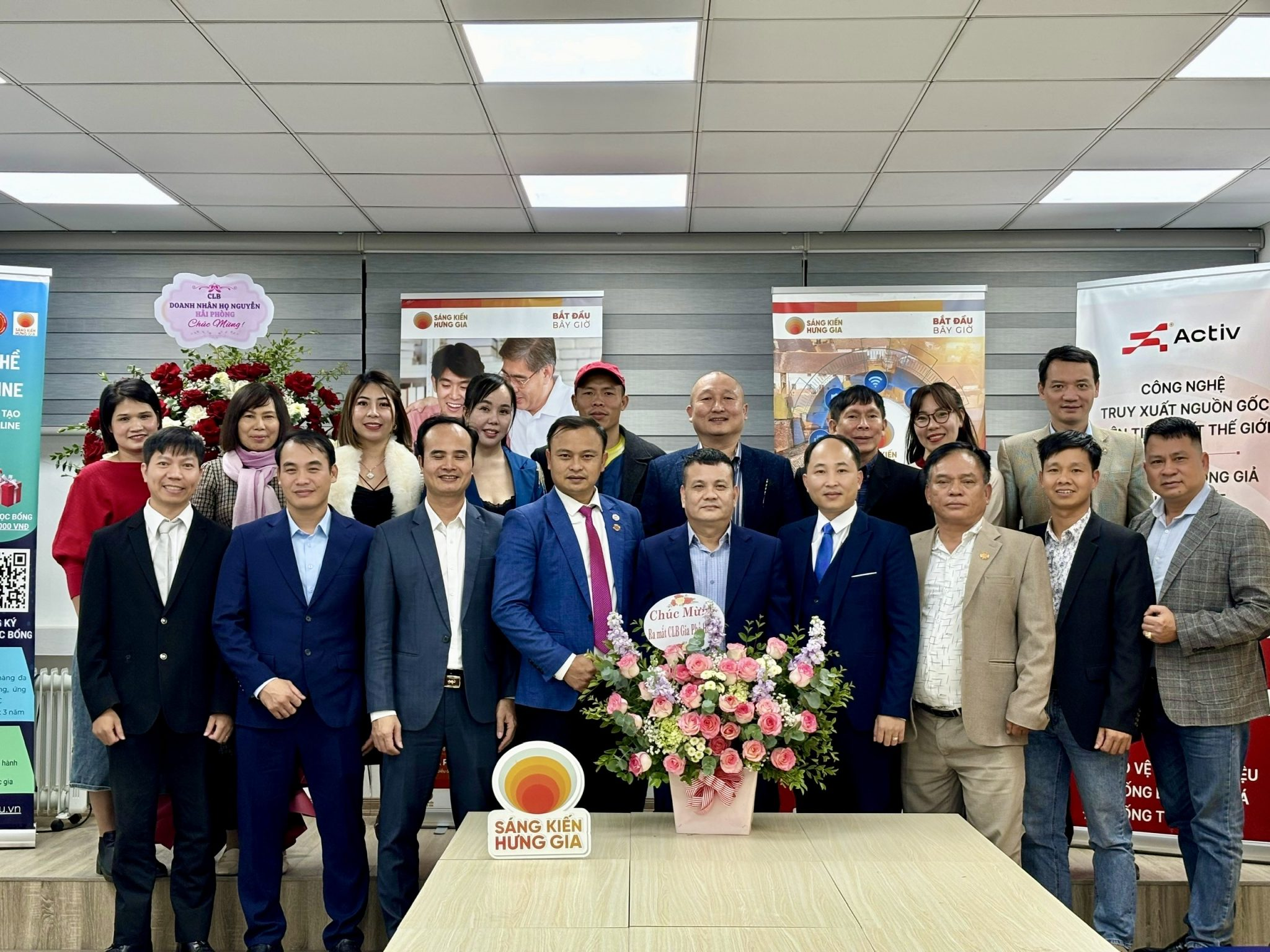 CLB Doanh Nhân Họ Nguyễn Ra Mắt CLB Gia Phả Hà Nội · Tin Tức · Sáng Kiến Hưng Gia
