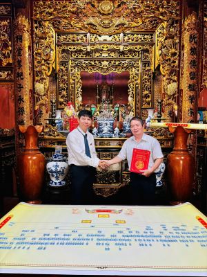 Two men shaking hands in front of a gold ornate room AI-generated content may be incorrect.